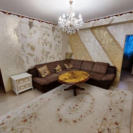 Gold Rose Apartament Кишинёв Экстерьер фото